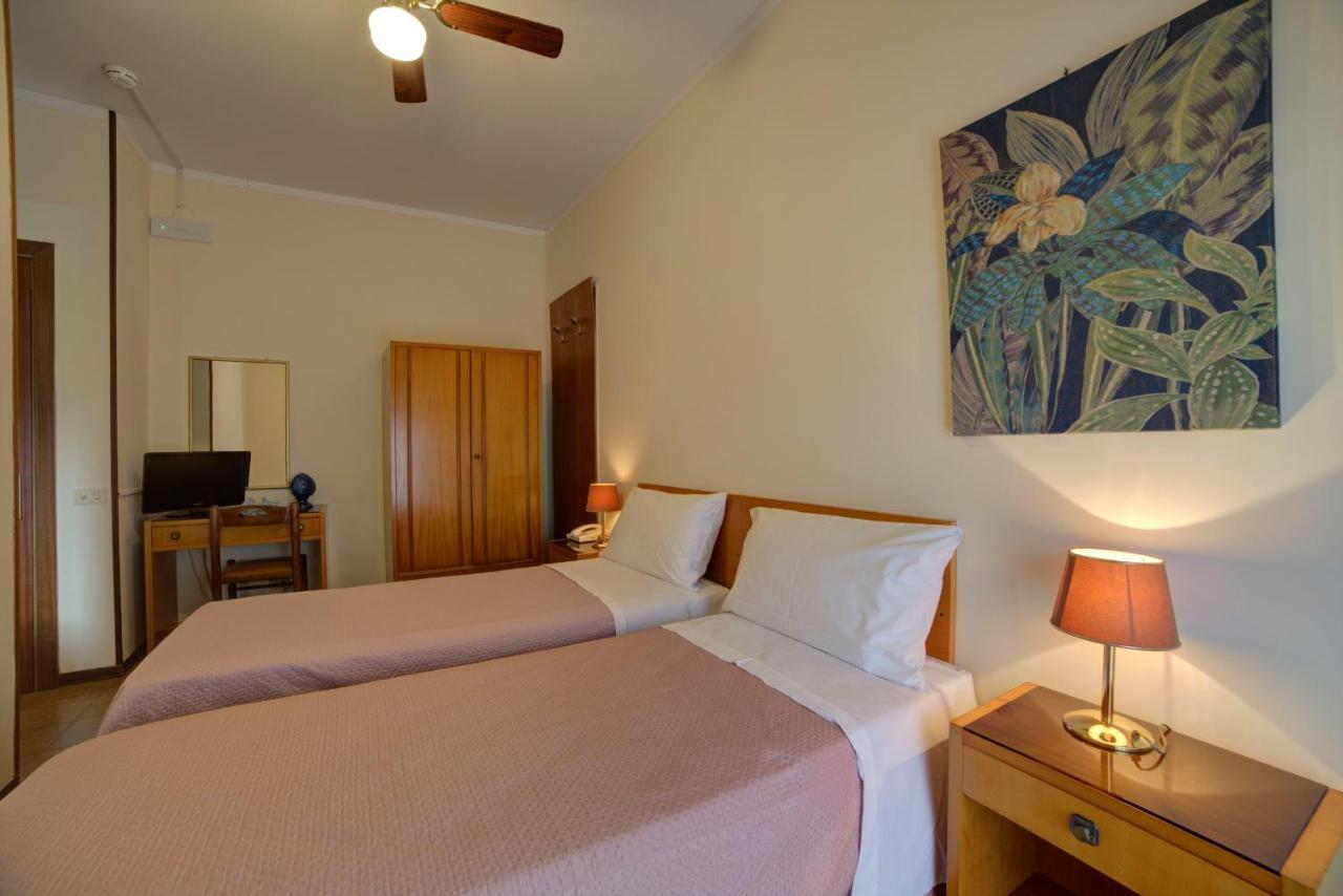 Hotel Sporting Vasto Exterior foto