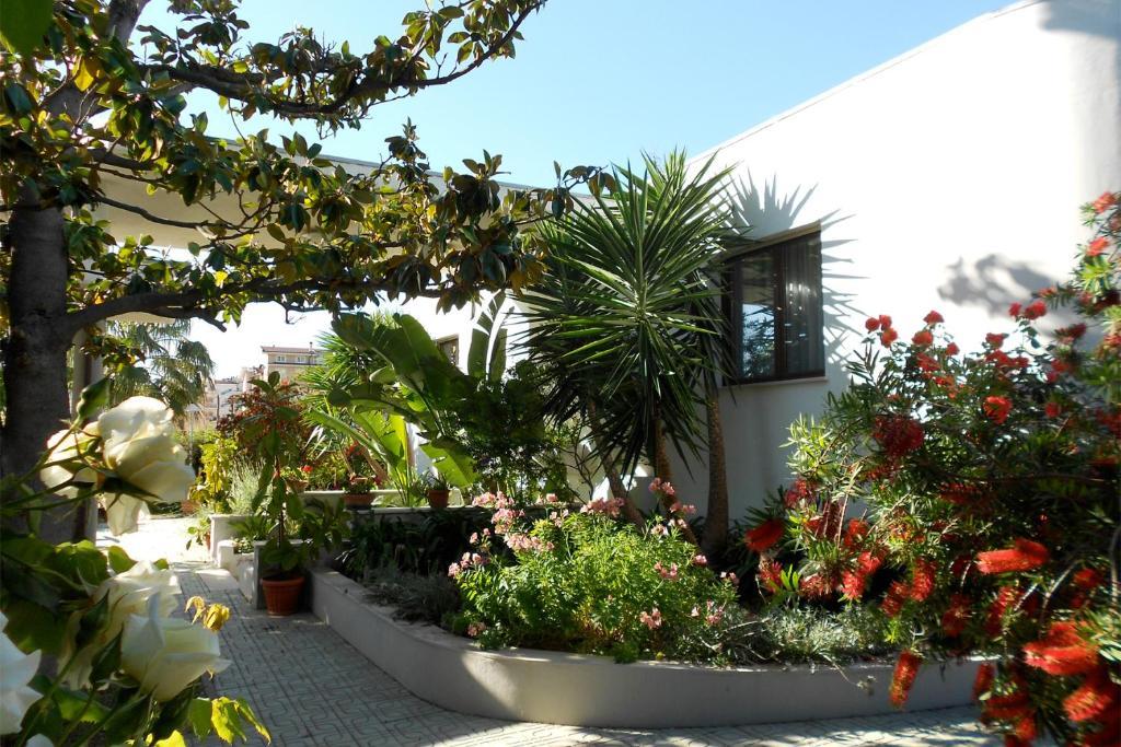 Hotel Sporting Vasto Exterior foto